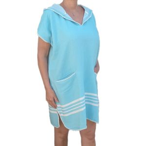 Strand poncho van Lalay kort: turquoise